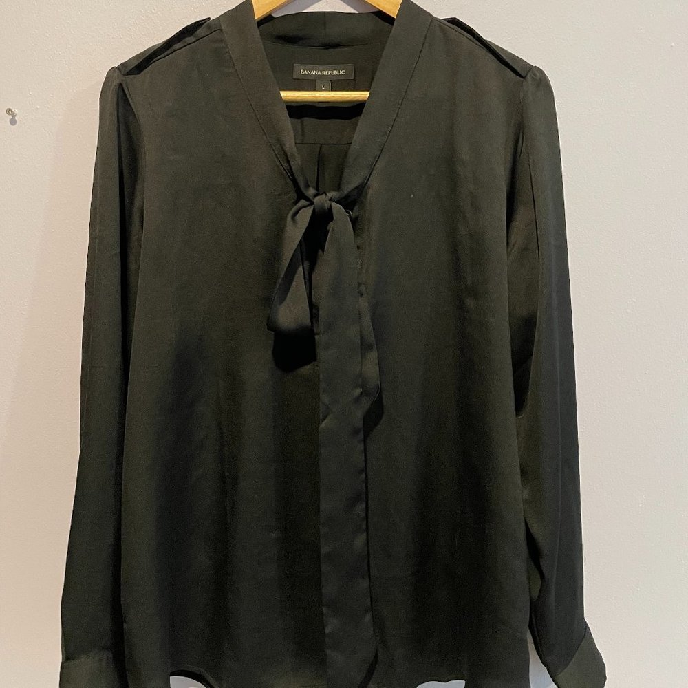 Black tie blouse, Satin